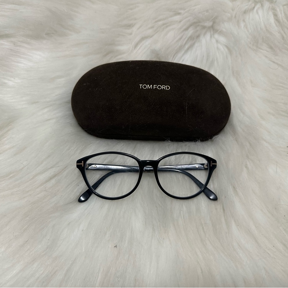 Tom Ford cat eye full rim glasses made in Italy